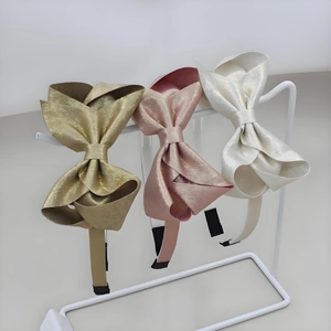 Elegante Cerchietto Con Fiocco Oversize Per Donna Texture Metallica Perlata Tessuto Fatto a Mano Dolce Accessori Capelli Per Festa
