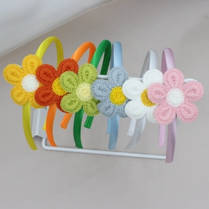 Set de 6 diademas de girasoles de ganchillo para niñas con acabado de satén
