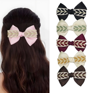 Fresco Fiocco In Raso Fermaglio Per Capelli Con Ricamo Jacquard A Foglia Elegante Clip A Coccodrillo Accessorio Capelli Donna