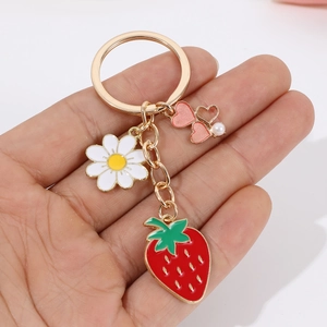 Porte-clés fraise et marguerite créatif avec fermoir en métal doré pour décoration