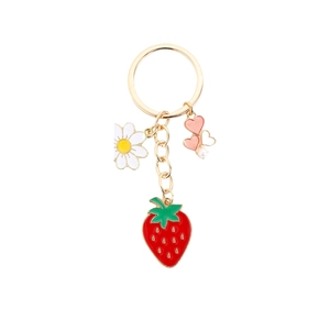 Porte-clés fraise créatif avec marguerite blanche et breloque coeur rose perle