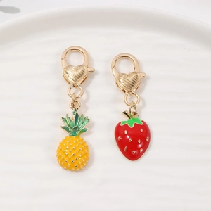 Set portachiavi frutta carino con chiusura a cuore, ciondoli ananas e fragola per borse