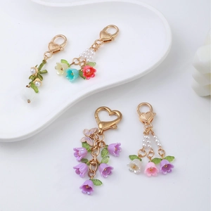 Cute Lily Of The Valley Flower Keychain Alloy Resin Imitation Artificial Pearl Heart Lobster Clasp Bag Charm For Backpack Decoration