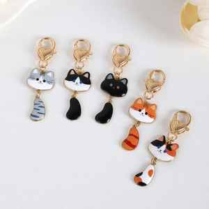 Lot de 5 porte-clés chats de dessin animé avec fermoirs cœur pour sacs et clés