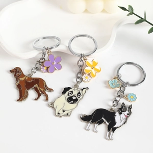 Porte-clés Métal Chien de Dessin Animé Email Carlin Golden Retriever Berger Chiot Cœur Fleur Charme de Sac Cadeau Décoratif pour Femmes