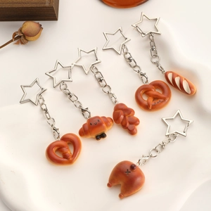 Divertente Portachiavi a Forma di Pane per Donna Creativo Croissant Baguette Pretzel Ciondolo per Borsa Con Gancio in Metallo a Stella