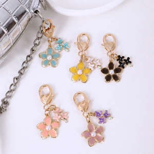 Porte-clés en Alliage Sakura Émail Kawaii Avec Fermoir Cœur Künstliche Perle d'Imitation Pendentif Sac Cerisier Floral Bijoux Femme