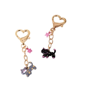 Set di portachiavi a forma di gatto con chiusura a cuore dorato e ciondoli a stella rosa