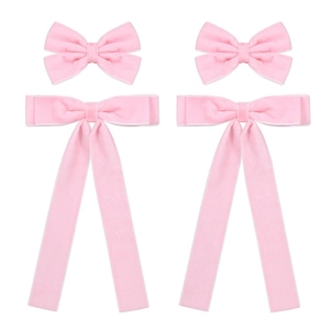Set dettagliato di quattro fermagli per capelli con fiocchi in velluto rosa e nastri