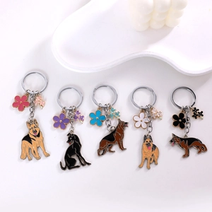 Pet Dog Metal Keychain German Shepherd Pug Border Collie Golden Retriever Enamel Flower Pendant Charm Creative Bag Hanging Accessory