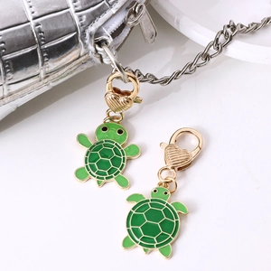 Porte-clés Tortue de Mer en Émail Mignon Alliage Doré Charme de Sac Tortue Verte Avec Fermoir Mousqueton Coeur pour Femmes Enfants