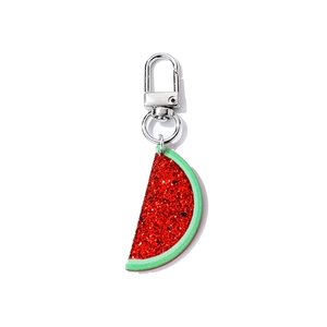 Porte-clés pastèque en acrylique pailleté rouge avec mousqueton en métal argenté