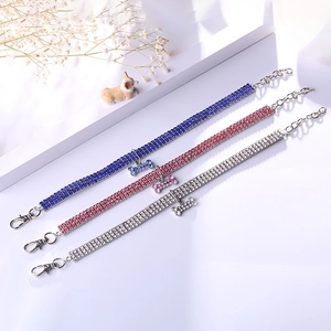 Funkelndes Strass-Hundehalsband-Set mit Kristallknochen-Anhänger und verstellbarer Kette