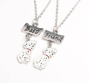Détails des breloques Best Friend et pendentifs Dalmatien en émail sur chaîne argent