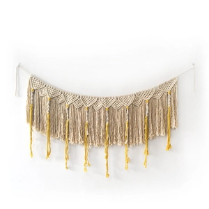 Handgefertigter Wandteppich im Boho-Stil mit gelben Fransen für Heim- und Hochzeitsdeko