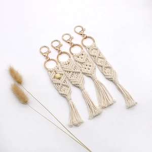 Handgefertigte Makramee Schlüsselanhänger Baumwollseil Boho Gewebt Quaste Taschenanhänger Für Damen Schlüsselring Nordischen Stil