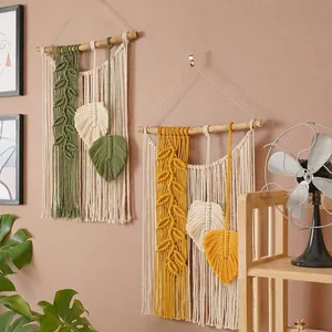 Handgewebter Boho Wandbehang mit Blattmuster und Fransen für die Wanddekoration