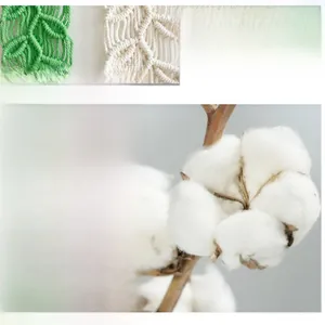 Détail de la tapisserie à motif de feuilles montrant la texture du coton naturel