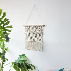Décoration murale bohème en macramé faite à la main pour cacher le boîtier électrique