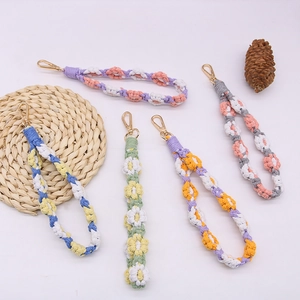Handmade Woven Flower Keychain Bohemian Macrame Phone Lanyard Alloy Metal Lobster Clasp Bag Charm Floral Wristlet Strap For Women