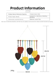 Vue détaillée d'une tenture murale en macramé aux feuilles colorées, taille 40x85cm