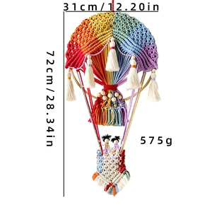 Handgewebte Regenbogen-Heißluftballon-Wanddeko mit Baumwollquasten und Holzperlen 31x72cm