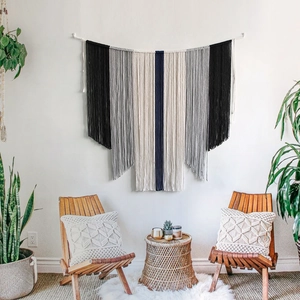 Tapisserie murale bohème tissée main avec franges géométriques pour décor maison