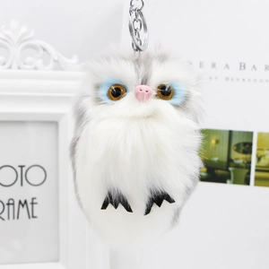 Porte-clés chouette en peluche douce gris et blanc avec anneaux bleus aux yeux