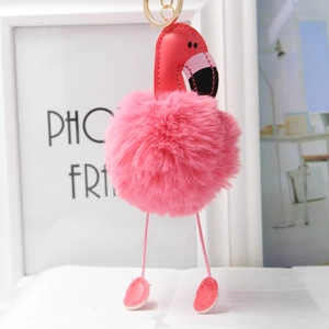 Porte-clés flamant rose et rouge en peluche douce avec anneau en métal doré chic