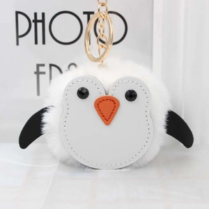 Porte-clés pingouin en peluche de 8cm avec fourrure synthétique et anneau doré