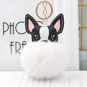 Portachiavi bulldog francese in ecopelliccia con pompon bianco e anello dorato