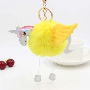 Porte-clés licorne en peluche jaune avec tête laser arc-en-ciel et anneau doré