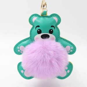 Minzgrüner PU-Leder Teddybär Schlüsselanhänger mit lavendelfarbenem Kunstfell-Bommel