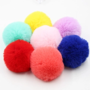 Portachiavi con Pompon in Pelliccia Sintetica Morbido Ciondolo per Borsa in Peluche Rotondo Colorato per Donna Decorazione Borsa