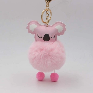 Rosa flauschiger Koala-Plüsch-Schlüsselanhänger mit Kunstfell-Pompon und Goldverschluss