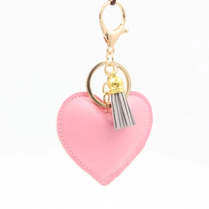 Porte-clés Coeur en Cuir PU à la Mode Avec Gland Paillettes Mignonnes Coeur d'amour Charme de Sac Pour Voiture Femme Accessoires