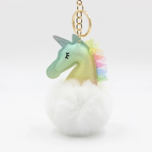Bunter Einhorn Plüsch Schlüsselanhänger mit weißem Fellbommel und goldenem Ring