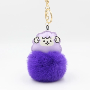 Lila Cartoon-Schaf Plüsch-Schlüsselanhänger mit flauschigem Pompon für Taschen