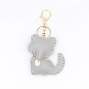 Porte-clés chat mignon en similicuir gris avec chaîne dorée et fermoir mousqueton