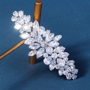 Barrette à cheveux luxueuse en argent sertie de zircons brillants pour coiffures de mariée
