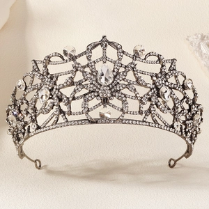 Couronne gothique noire chauve-souris et crâne avec strass pour fête d'Halloween
