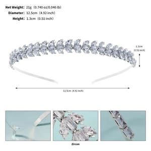 Détails du serre-tête en zircon montrant le poids de 21g et le diamètre de 12,5cm