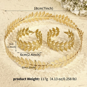 Λεπτομερής όψη στεφανιού από φύλλα δάφνης 18K χρυσού και σετ ανοιγόμενων βραχιολιών