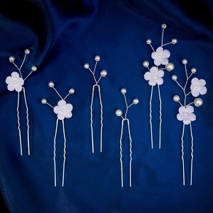 Lot de 6 épingles à cheveux de mariée avec fleurs blanches et perles sur soie bleue