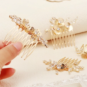 Peigne à cheveux doré de luxe avec fleurs et papillons en zircons pour coiffure mariée