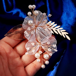 Épingle à cheveux faite main avec fleurs en perles et fil doré pour coiffure de mariée
