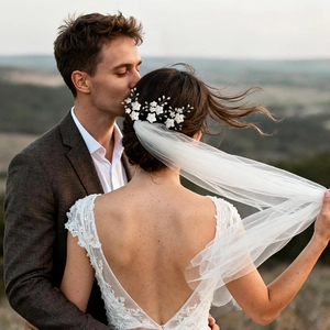 Bridal handmade resin flower U-shaped hair pins with pearls for elegant wedding hairstyles