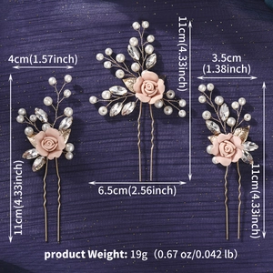 Detailed dimensions of three handmade pink flower hair pins with pearls and gold wires