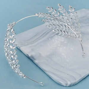 Serre-tête de mariée élégant en strass argenté avec feuilles pour coiffures de mariage