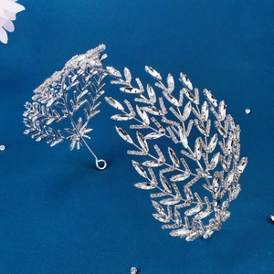 Luxurious silver bridal headband with crystal leaf design for weddings and parties